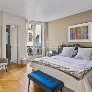Paris XVIe - Porte Dauphine - Appartement familial entièrement rénové