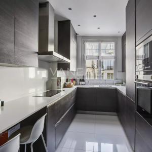 Paris XVIe - Porte Dauphine - Appartement familial entièrement rénové
