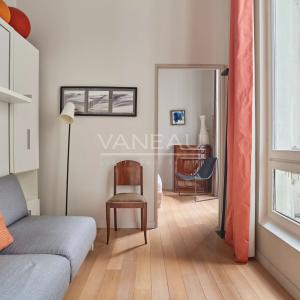 Nouvelle Athènes - Familial lumineux au calme - Parkings en sus dans l'immeuble -