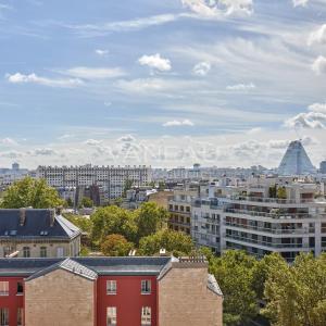 Paris XVIe - Village d'Auteuil - Exceptionnel appartement au dernier étage - Terrasse et toit terrasse avec vues panoramiques.