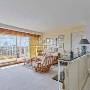 Paris XVIe - Village d'Auteuil - Exceptionnel appartement au dernier étage - Terrasse et toit terrasse avec vues panoramiques.