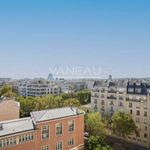 Paris XVIe - Village d'Auteuil - Exceptionnel appartement au dernier étage - Terrasse et toit terrasse avec vues panoramiques.