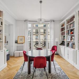 Paris XVIe - Muette - Appartement familial lumineux aux superbes volumes