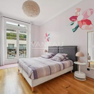 Paris XVIe - Muette - Appartement familial lumineux aux superbes volumes