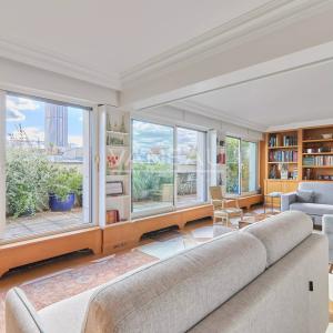 PARIS VIe — VAVIN — TERRASSE ET VUES DÉGAGÉES