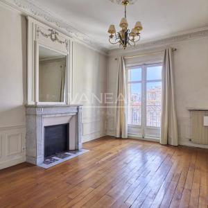 Paris XVe Croix Nivert : Appartement avec charme de l’ancien
