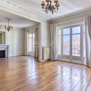 Paris XVe Croix Nivert : Appartement avec charme de l’ancien