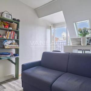 Vavin - Ensemble de trois chambres de service offrant 23,11 m² Loi Carrez et 28,38 m² au sol