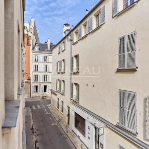 PARIS VII –  BON MARCHÉ – PIED A TERRE