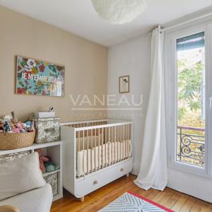 PARIS XVe - Volontaires : Appartement trois pièces au calme