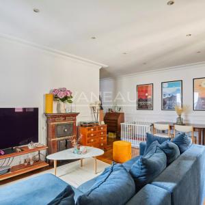 PARIS XVe - Volontaires : Appartement trois pièces au calme