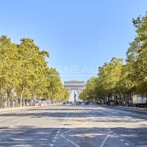 Paris XVI - Bel ancien à rénover