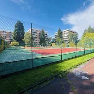 Résidence de standing - 4 pièces avec terrasse - piscine et tennis.