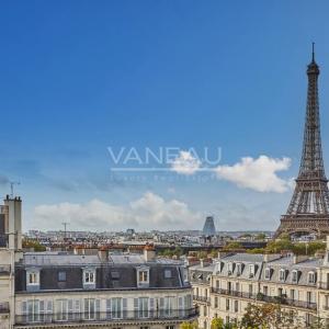 Paris XVI- Place de l'Alma - Vues panoramiques