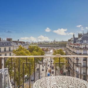 Paris XVI- Place de l'Alma - Vues panoramiques