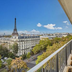 Paris XVI- Place de l'Alma - Vues panoramiques