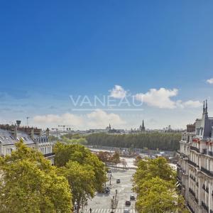 Paris XVI- Place de l'Alma - Vues panoramiques