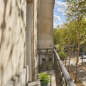 PARIS VII - Suffren / Ségur : Appartement familial aux beaux volumes
