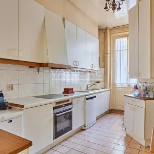 PARIS VII - Suffren / Ségur : Appartement familial aux beaux volumes