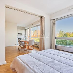 Paris XVe - Cambronne - Etage élevé