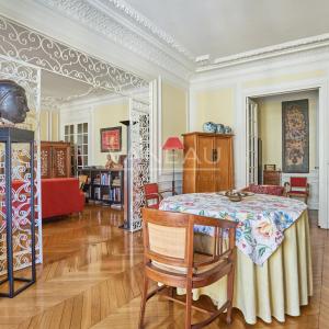 Paris XVe - Suffren Breteuil : Appartement familial vendu avec occupation temporaire