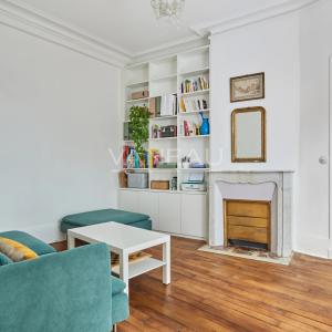 PARIS XVe - CAMBRONNE : Charmante maison avec cour arborée