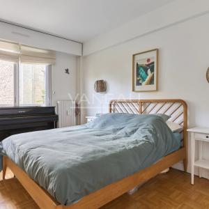 Neuilly - Trois pièces ensoleillé et calme avec balcon