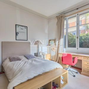 Boulogne - Appartement de charme aux beaux volumes