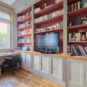 Boulogne - Appartement de charme aux beaux volumes