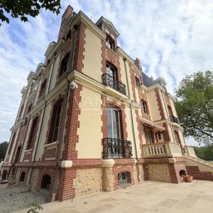 Propriété équestre de 7,8 ha avec château, Pays d'Auge