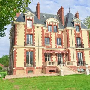 Propriété équestre de 7,8 ha avec château, Pays d'Auge