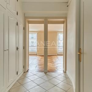 PARIS XVe - Lecourbe/Cambronne : Appartement trois pièces ensoleillé