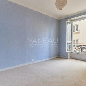 PARIS XVe - Lecourbe/Cambronne : Appartement trois pièces ensoleillé