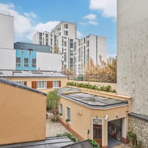 PARIS XVe - Lecourbe/Cambronne : Appartement trois pièces ensoleillé