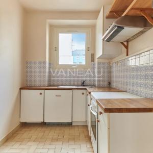 PARIS XVe - Lecourbe/Cambronne : Appartement trois pièces ensoleillé