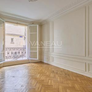 Paris XVIII - Bel ancien dans un quartier prisé