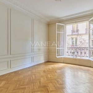 Paris XVIII - Bel ancien dans un quartier prisé
