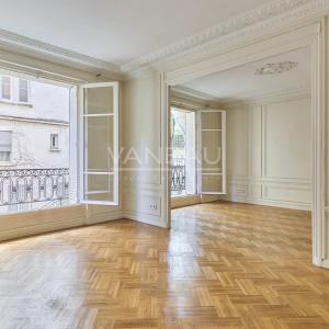 Paris XVIII - Bel ancien dans un quartier prisé