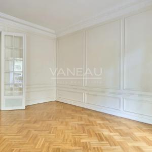 Paris XVIII - Bel ancien dans un quartier prisé