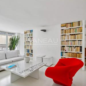 Paris 3è - Loft d'artiste en étage avec ascenseur