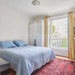 PARIS XVe - Lecourbe/Cambronne : Appartement trois pièces avec vue dégagée sur verdure