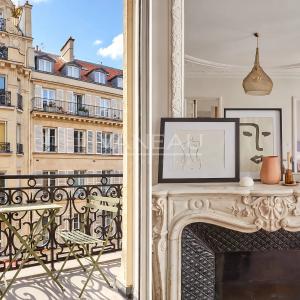 Deux pièces de standing avec balcon filant « coup de cœur » -