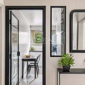 Paris XVIIe- Limitrophe Neuilly- Appartement clé en main avec balcon