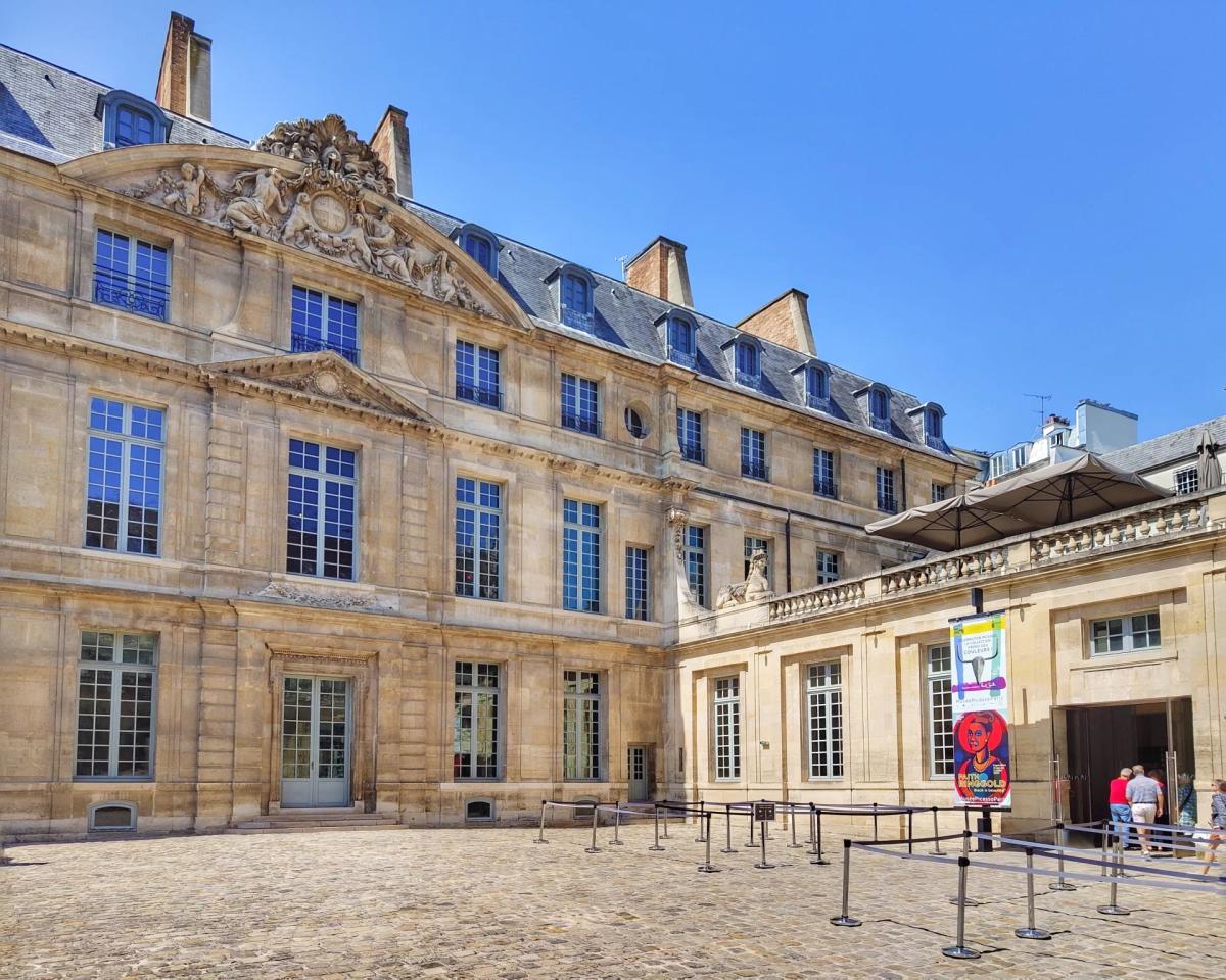 Paris 3ème - Musée Picasso - 5 pièces - Lumière et vue dégagée