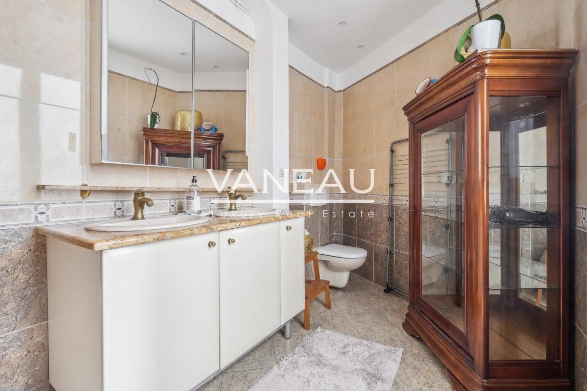 BOULOGNE / Porte de Saint Cloud / Bel appartement