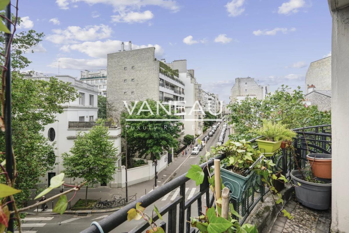 Paris XVIe - Village d'Auteuil - Deux pièces lumineux avec balco
