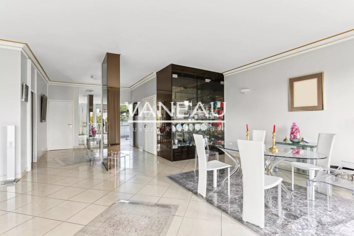 EXCLUSIVITE - NEUILLY MAIRIE / MERMOZ - VIAGER OCCUPE