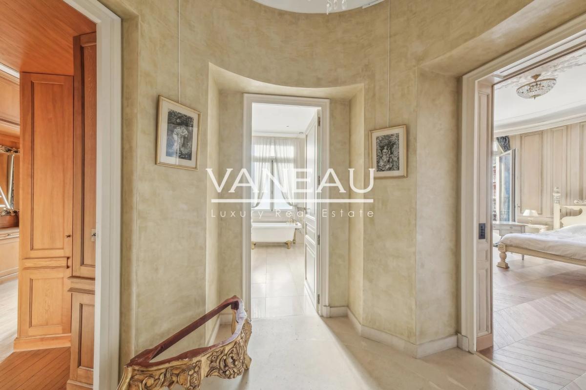 Paris XVIe - Trocadéro - Rue de la Pompe