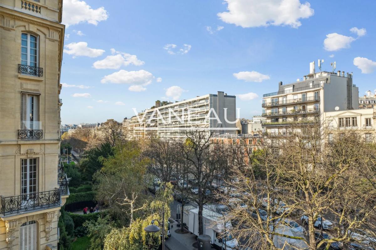 Paris XVIe - Trocadéro - Rue de la Pompe