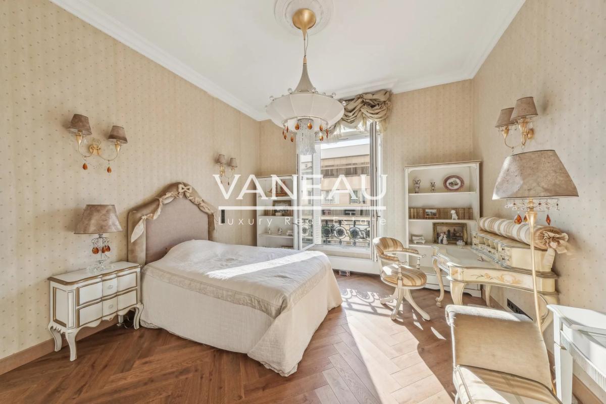 Paris XVIe - Trocadéro - Rue de la Pompe
